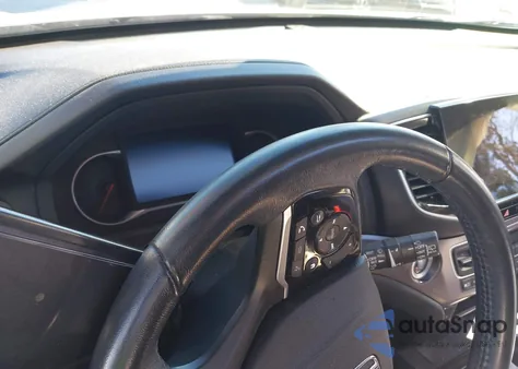 2021 Honda Pilot 2Wd Special Edition z USA, uszkodzony, nr VIN 5FNYF5H28MB010156